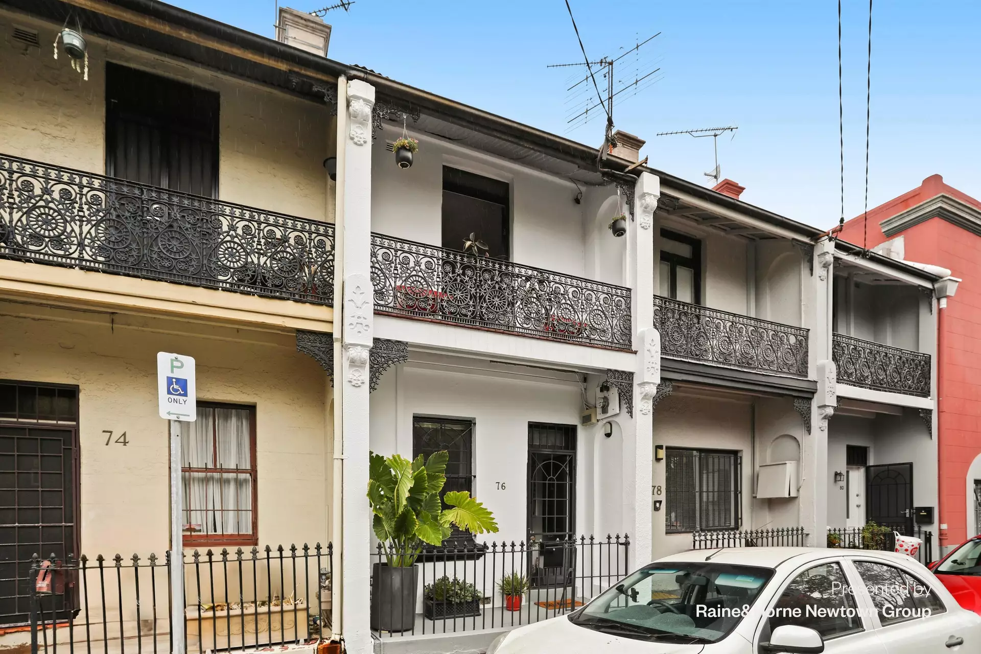 76 Union Street, Erskineville Sold by Raine & Horne Newtown - image 1