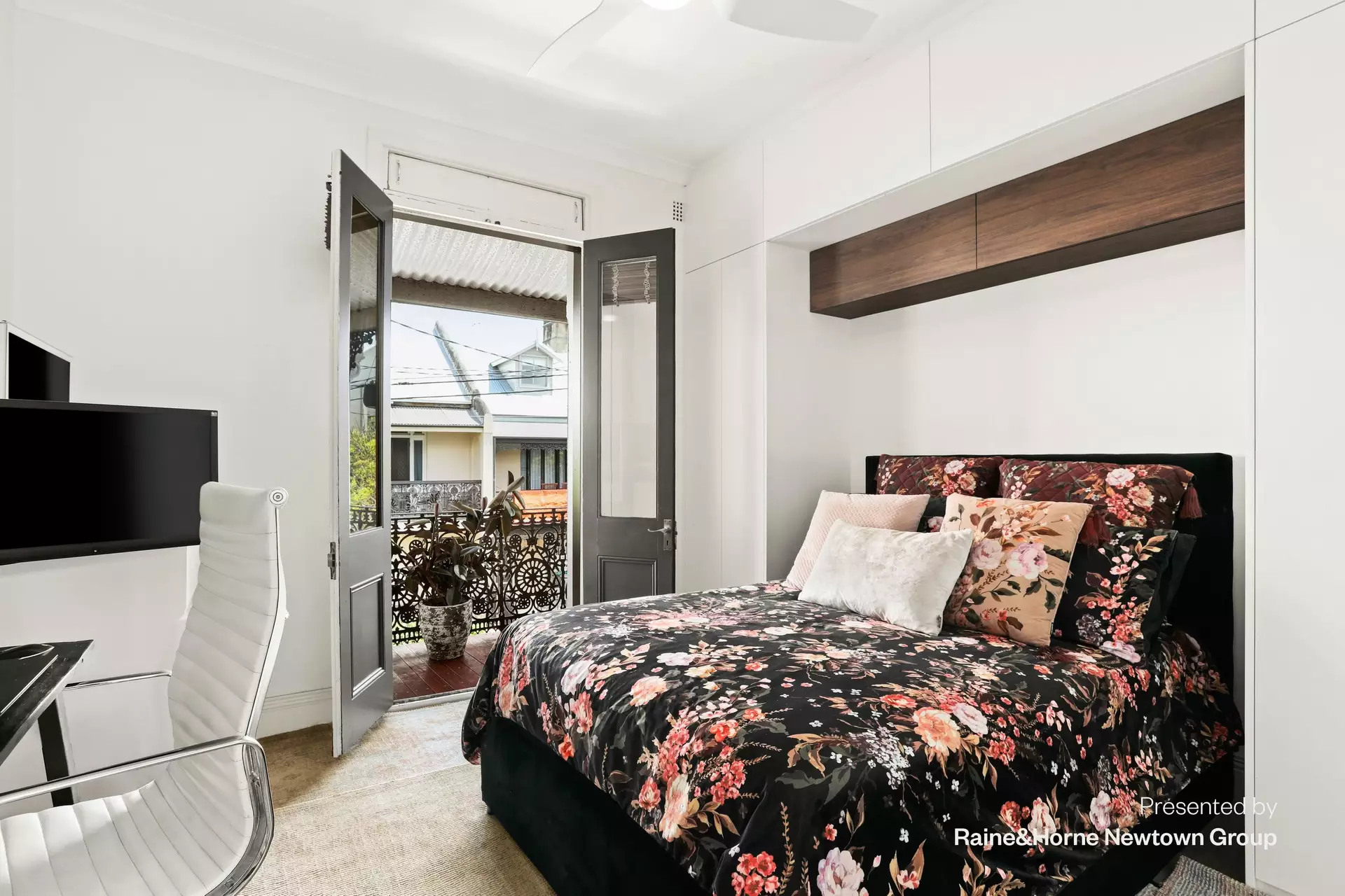 76 Union Street, Erskineville Sold by Raine & Horne Newtown - image 1