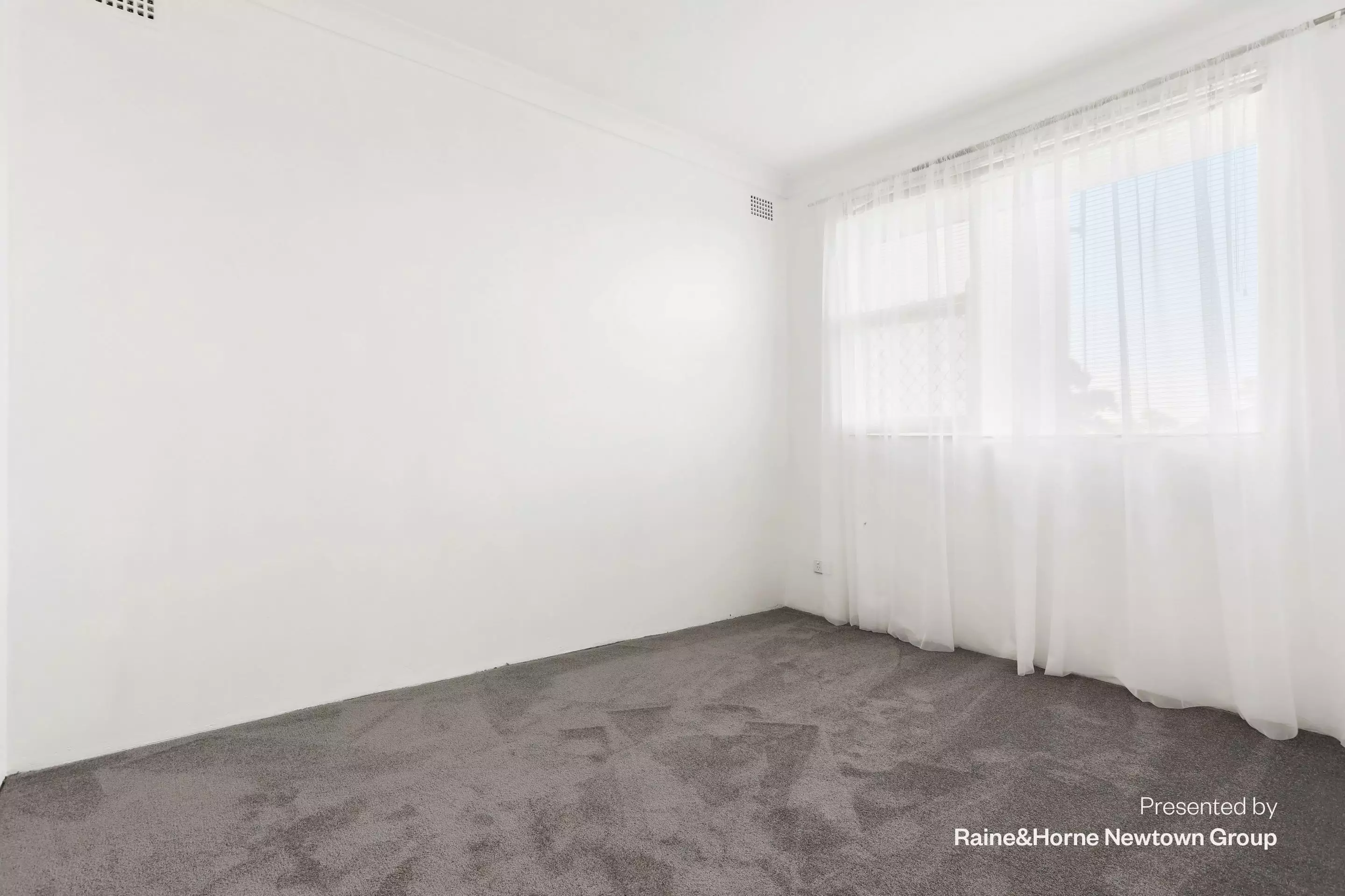 6/383A Canterbury Road, Campsie Sold by Raine & Horne Newtown - image 1