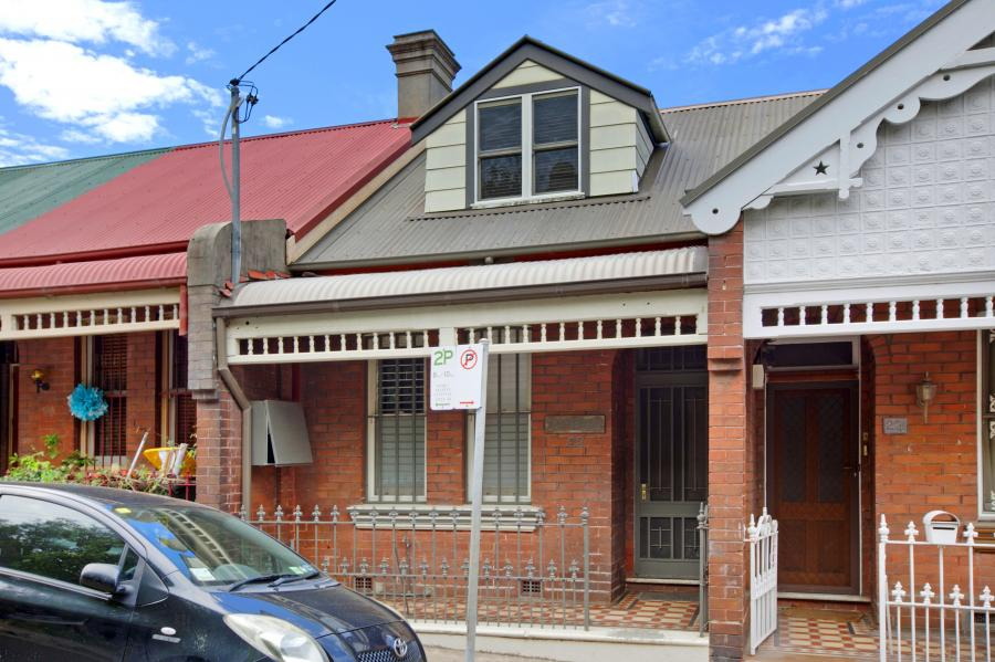 22 Fitzroy Street, Newtown Sold by Raine & Horne Newtown - image 1