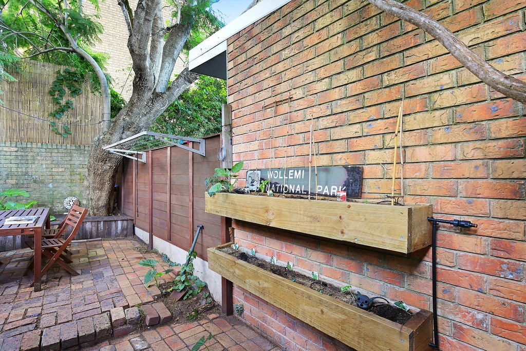 31 Fulham Street, Newtown Sold by Raine & Horne Newtown - image 1