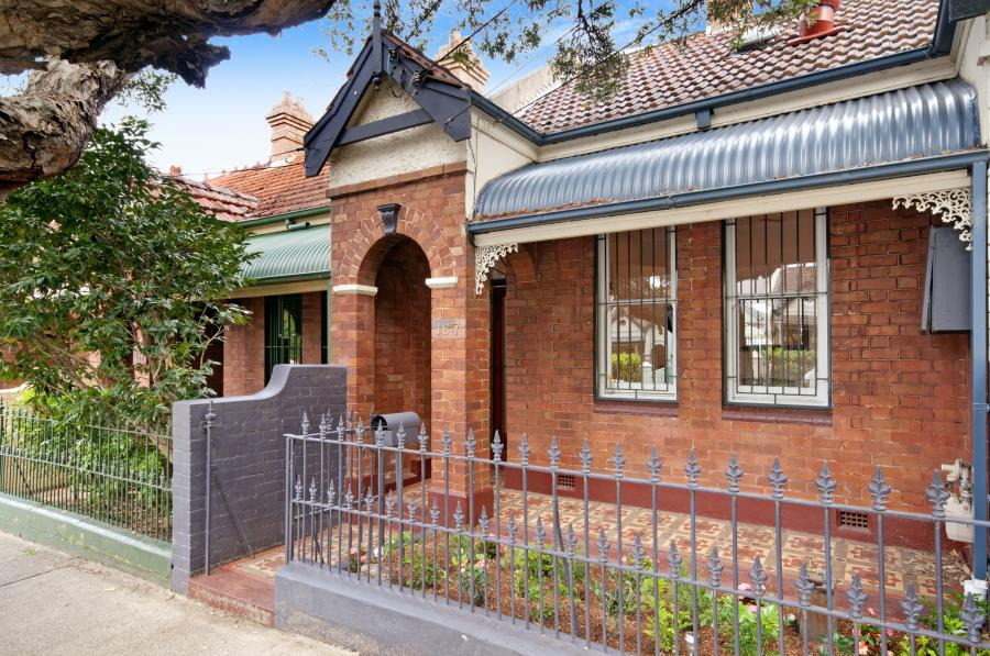 167 Alice Street, Newtown Sold by Raine & Horne Newtown - image 1