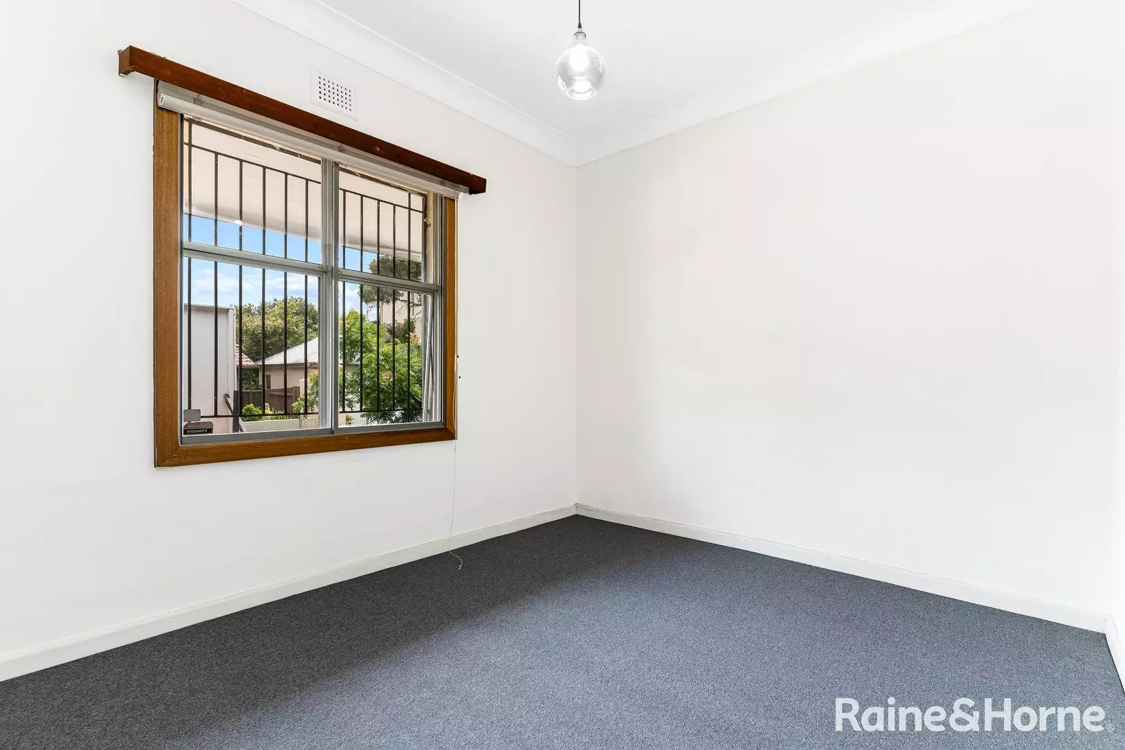 11 Wemyss Street, Enmore Leased by Raine & Horne Newtown - image 1