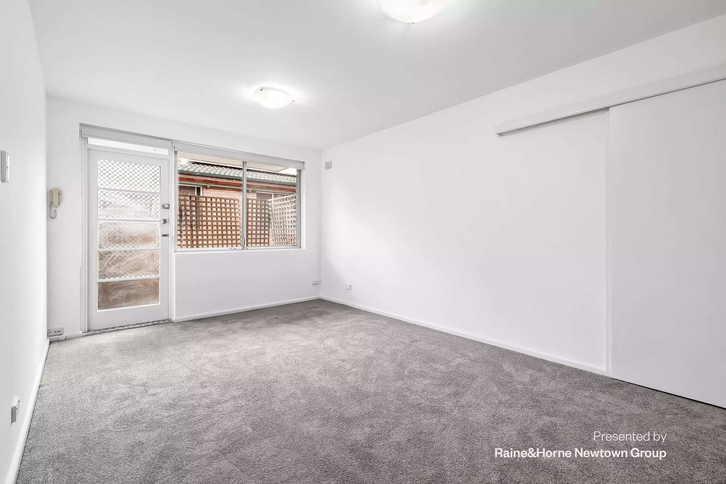 5/64a Cambridge Street, Stanmore Leased by Raine & Horne Newtown - image 1