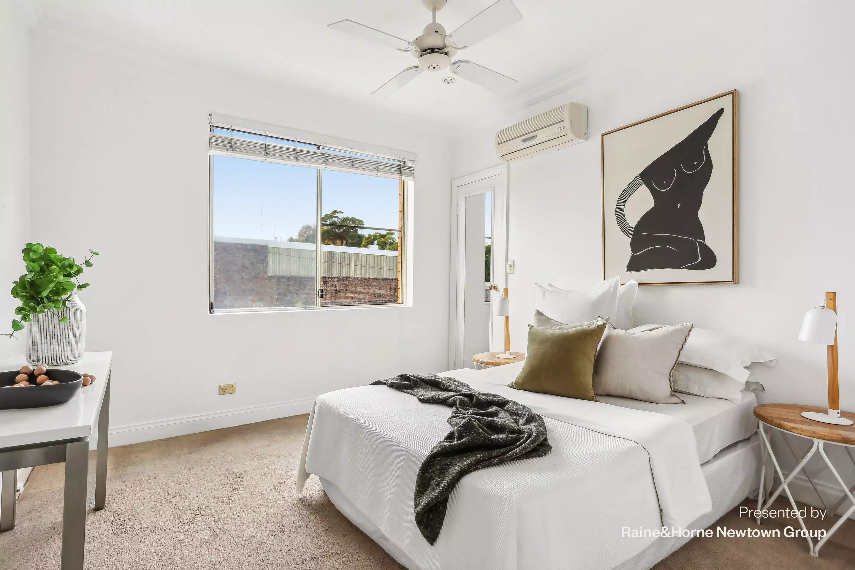 8/18 Ethel Street, Erskineville Sold by Raine & Horne Newtown - image 1