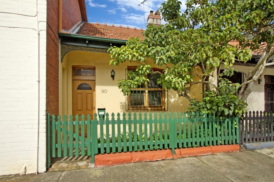 90 Cavendish Street, Stanmore Sold by Raine & Horne Newtown - image 1