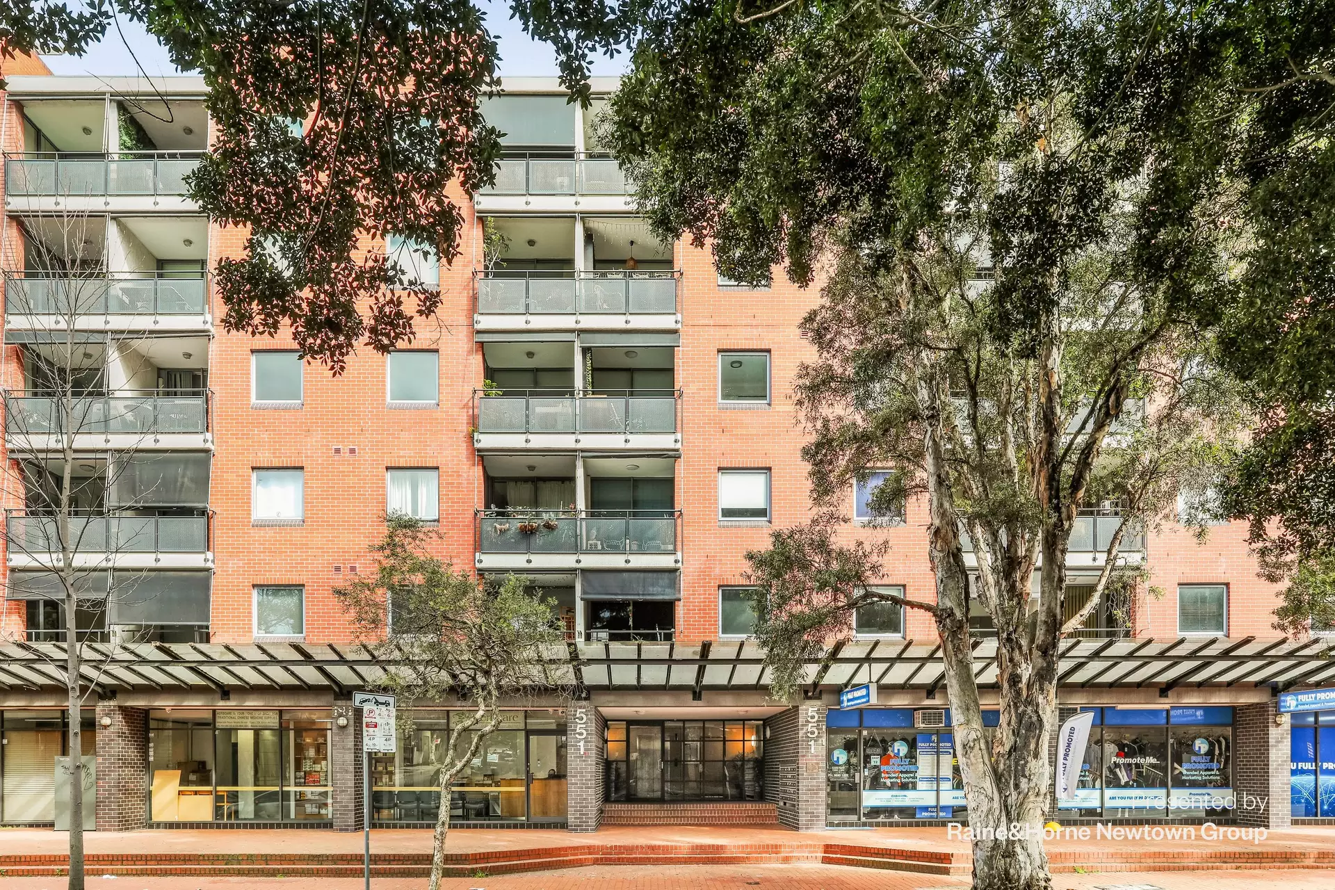 20/543-551 Elizabeth Street, Surry Hills Sold by Raine & Horne Newtown - image 1