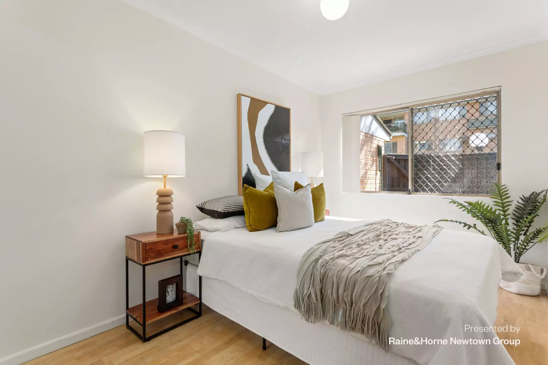 8/219-227 Chalmers Street, Redfern Sold by Raine & Horne Newtown - image 1