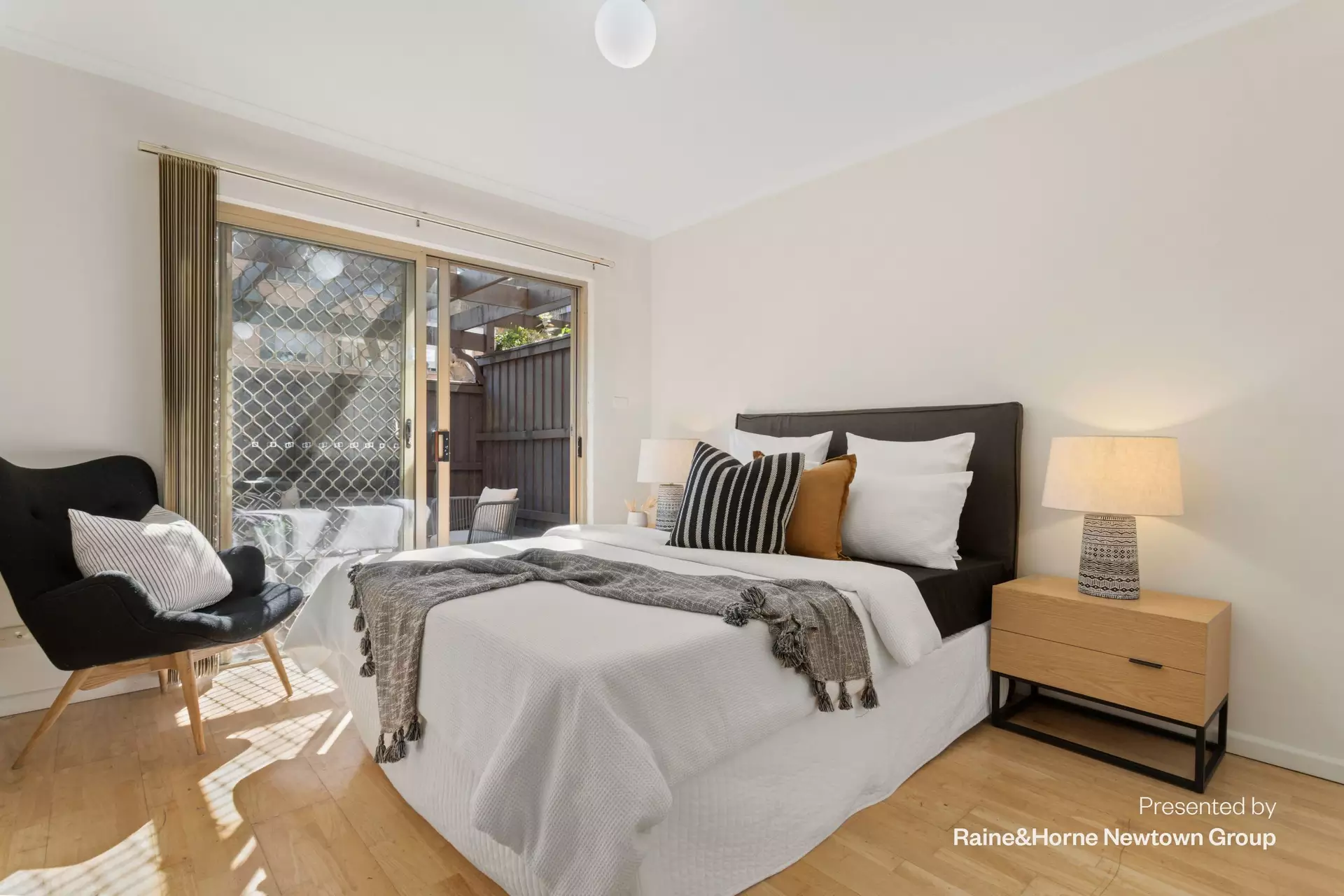 8/219-227 Chalmers Street, Redfern Sold by Raine & Horne Newtown - image 1