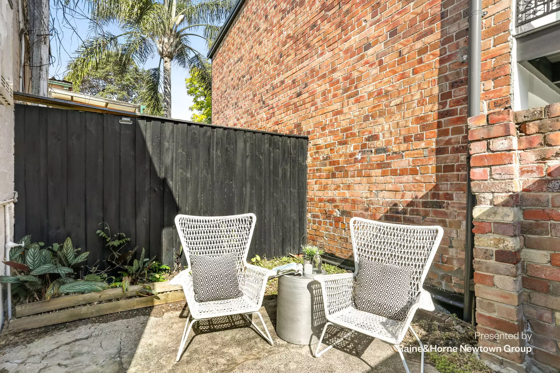 1 Lambert Street, Erskineville Sold by Raine & Horne Newtown - image 1