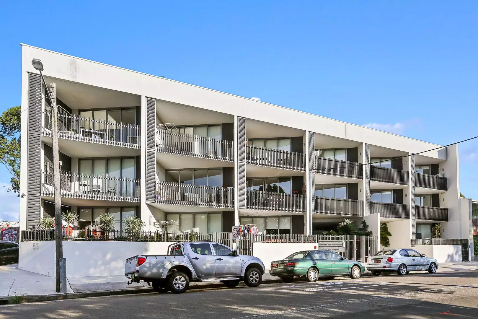 16/53 Barwon Park Road, St Peters Leased by Raine & Horne Newtown - image 1