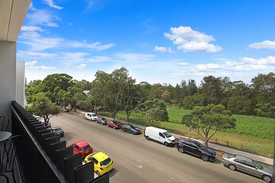 16/53 Barwon Park Road, St Peters Leased by Raine & Horne Newtown - image 1