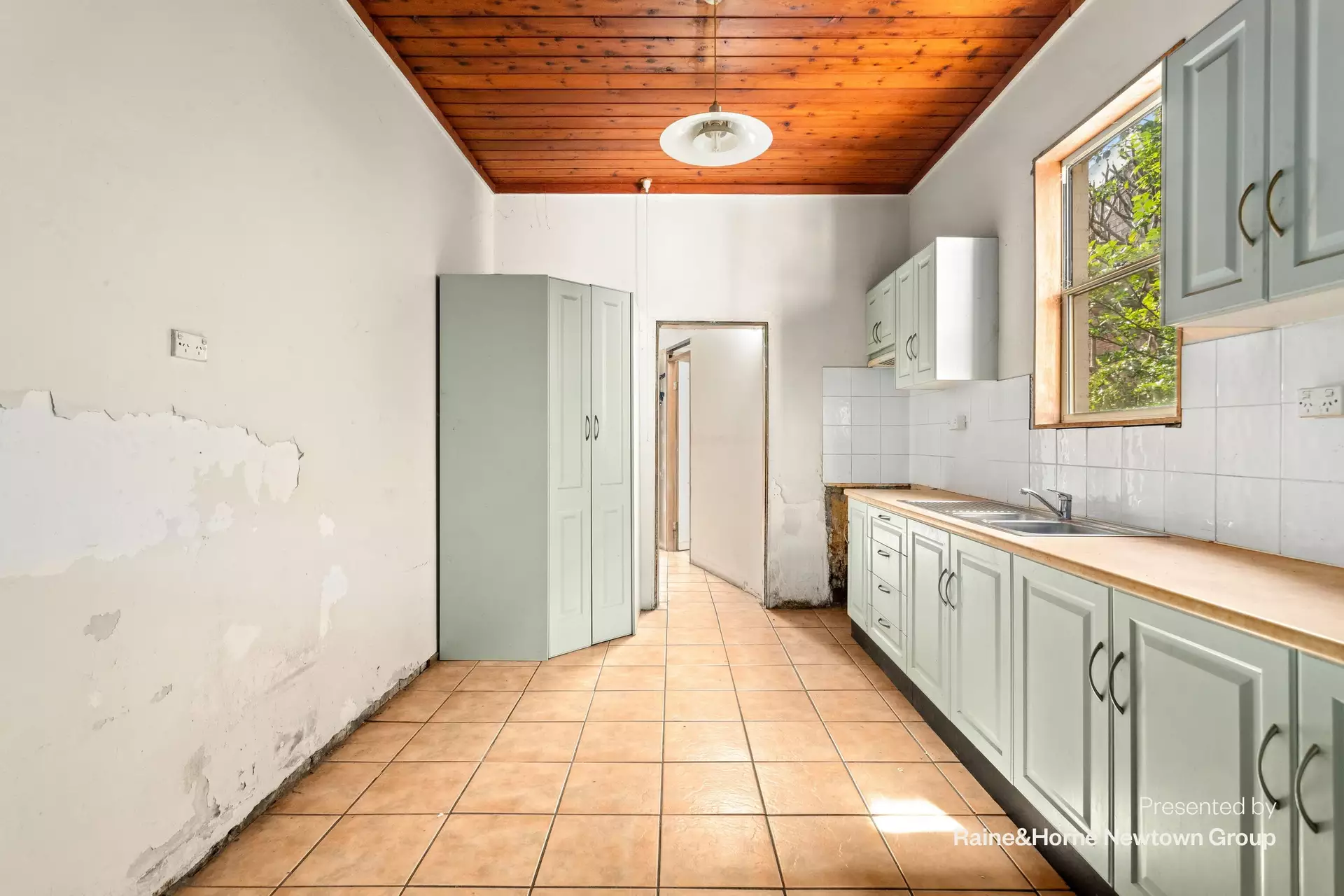 72 Brandling Street, Alexandria Auction by Raine & Horne Newtown - image 1