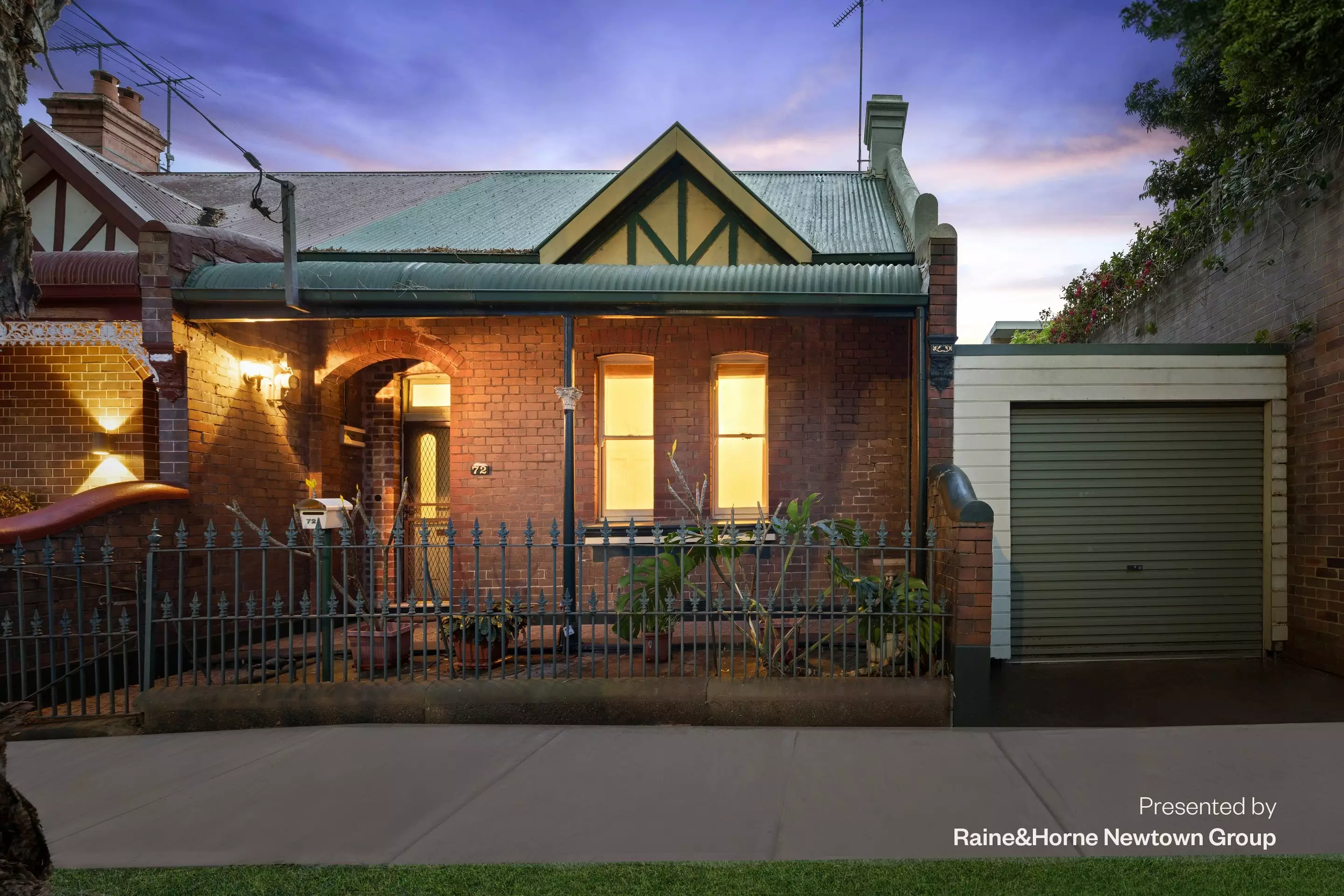 72 Brandling Street, Alexandria Auction by Raine & Horne Newtown - image 1