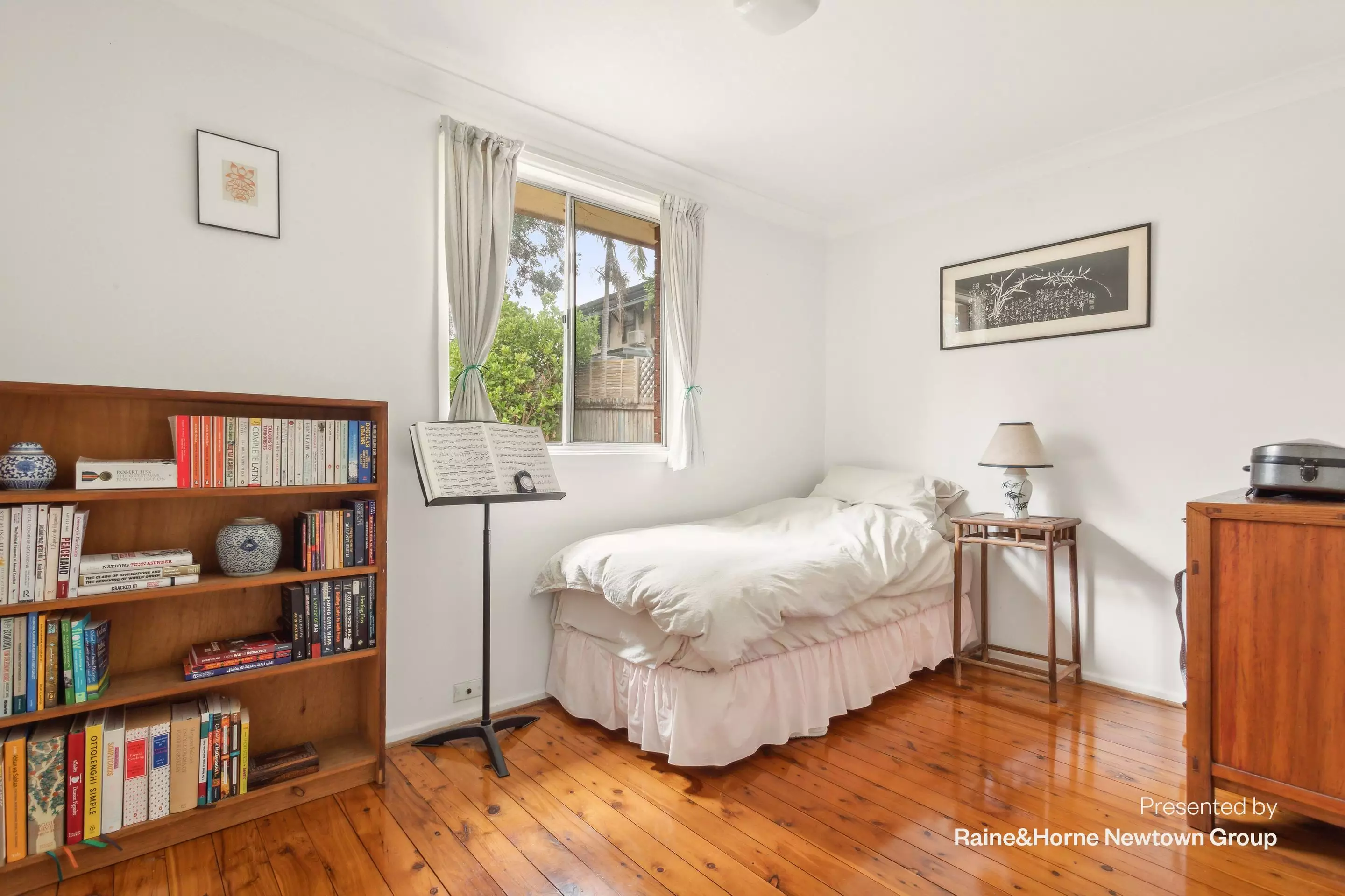 154 Moore Street, Leichhardt Auction by Raine & Horne Newtown - image 1