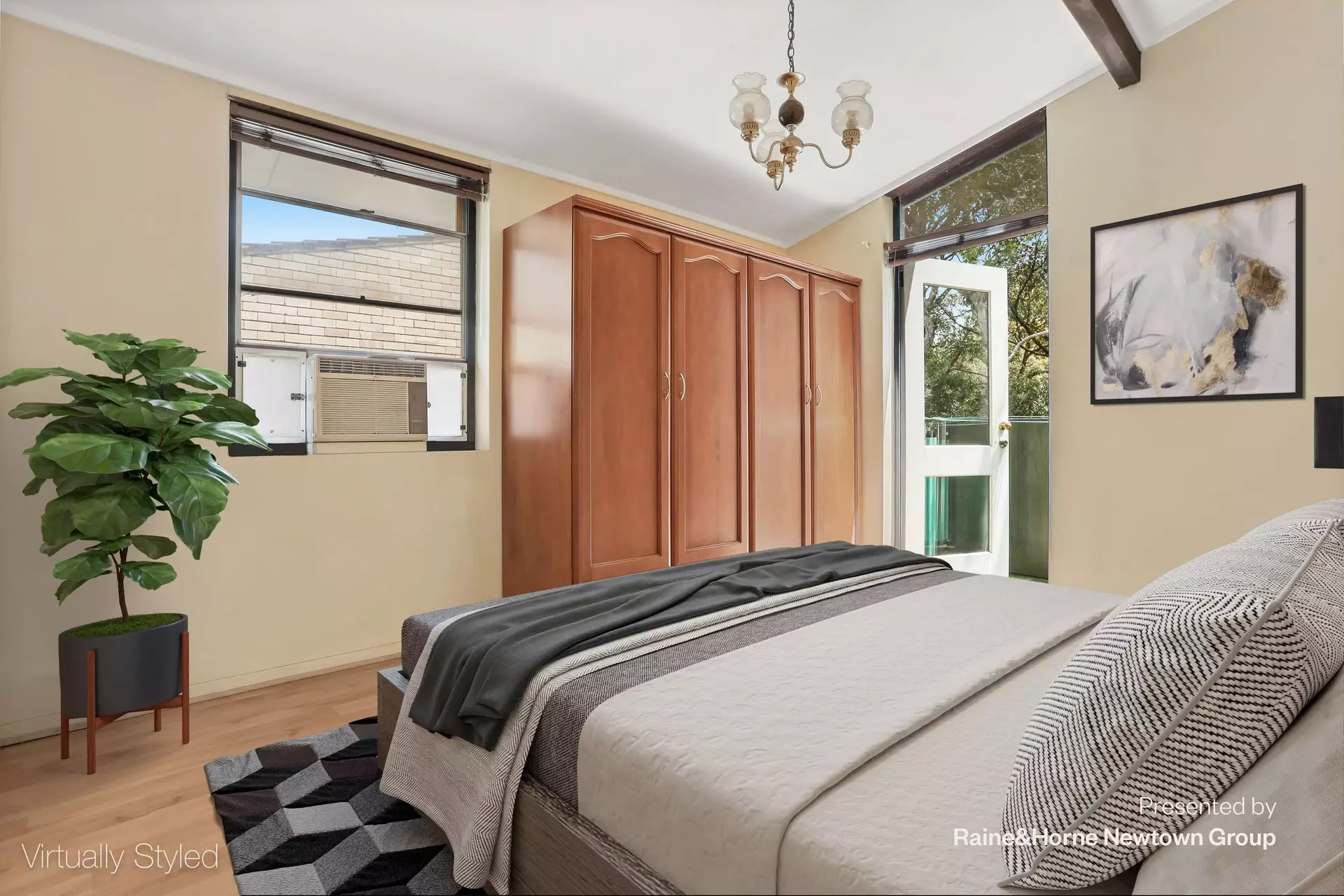 36/9-17 Newton Street, Alexandria Auction by Raine & Horne Newtown - image 1