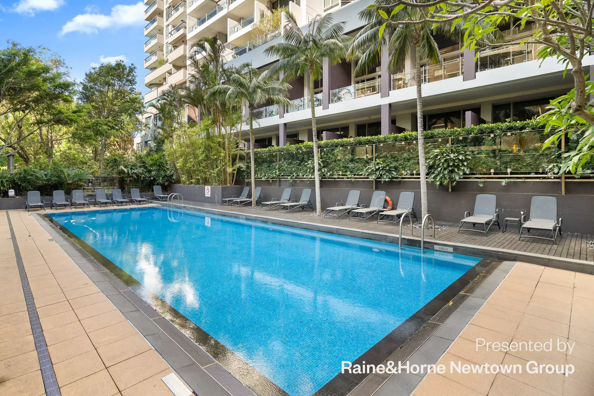 709/1A Tusculum Street, Potts Point Leased by Raine & Horne Newtown - image 1