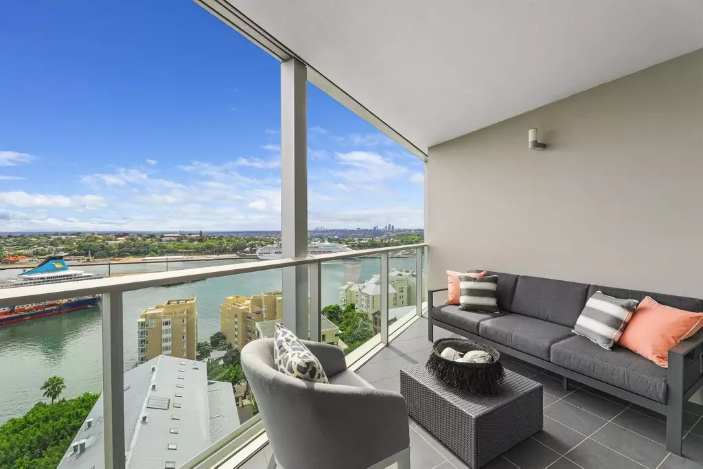 1405/45 Bowman Street, Pyrmont Leased by Raine & Horne Newtown