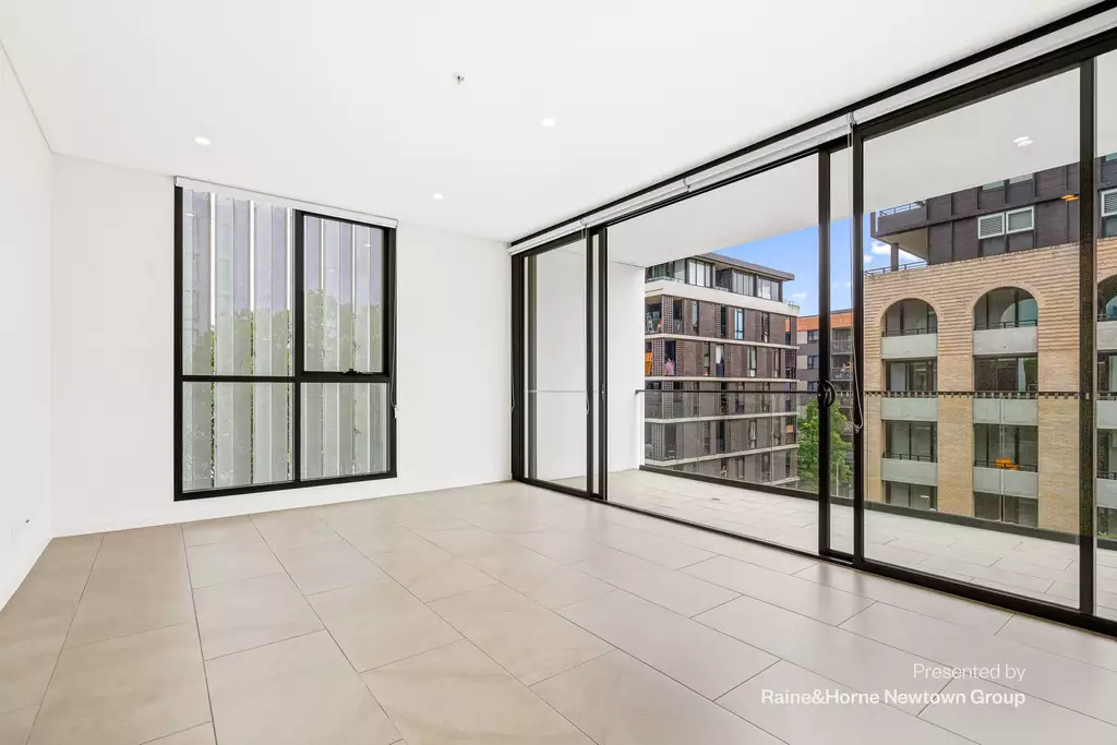 705/2F Wentworth Park Road, Glebe Leased by Raine & Horne Newtown