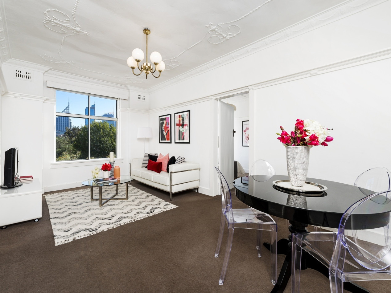 3/5 Wylde Street, Potts Point Sold by Raine & Horne Newtown - image 1