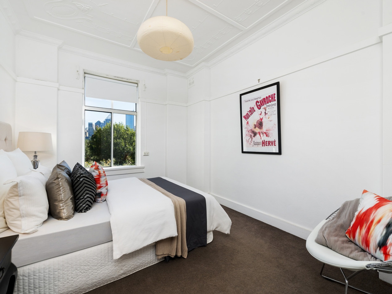 3/5 Wylde Street, Potts Point Sold by Raine & Horne Newtown - image 1