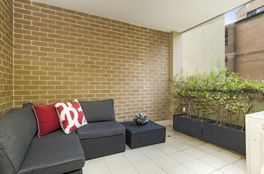 5/146 Cleveland Street, Chippendale Sold by Raine & Horne Newtown - image 1