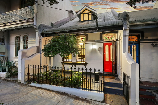 4 Pine Street, Newtown Sold by Raine & Horne Newtown