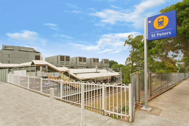 F305/13 Princes Highway, St Peters Sold by Raine & Horne Newtown - image 1